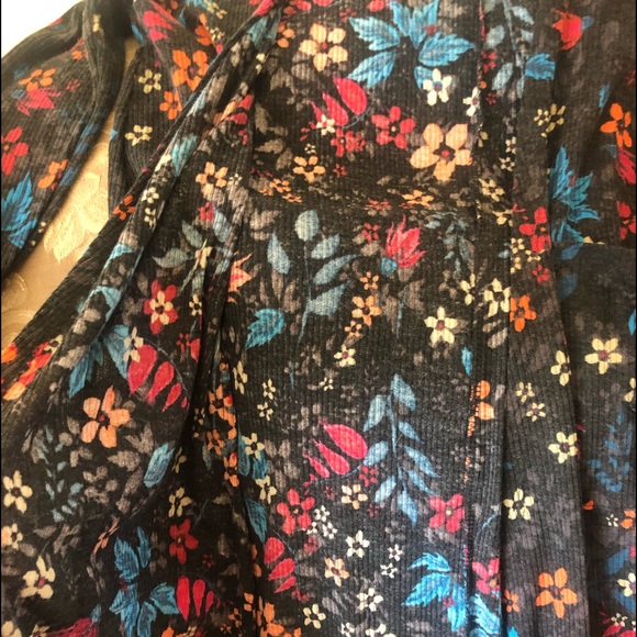 LuLaRoe Sarah duster cardigan - Picture 6 of 6